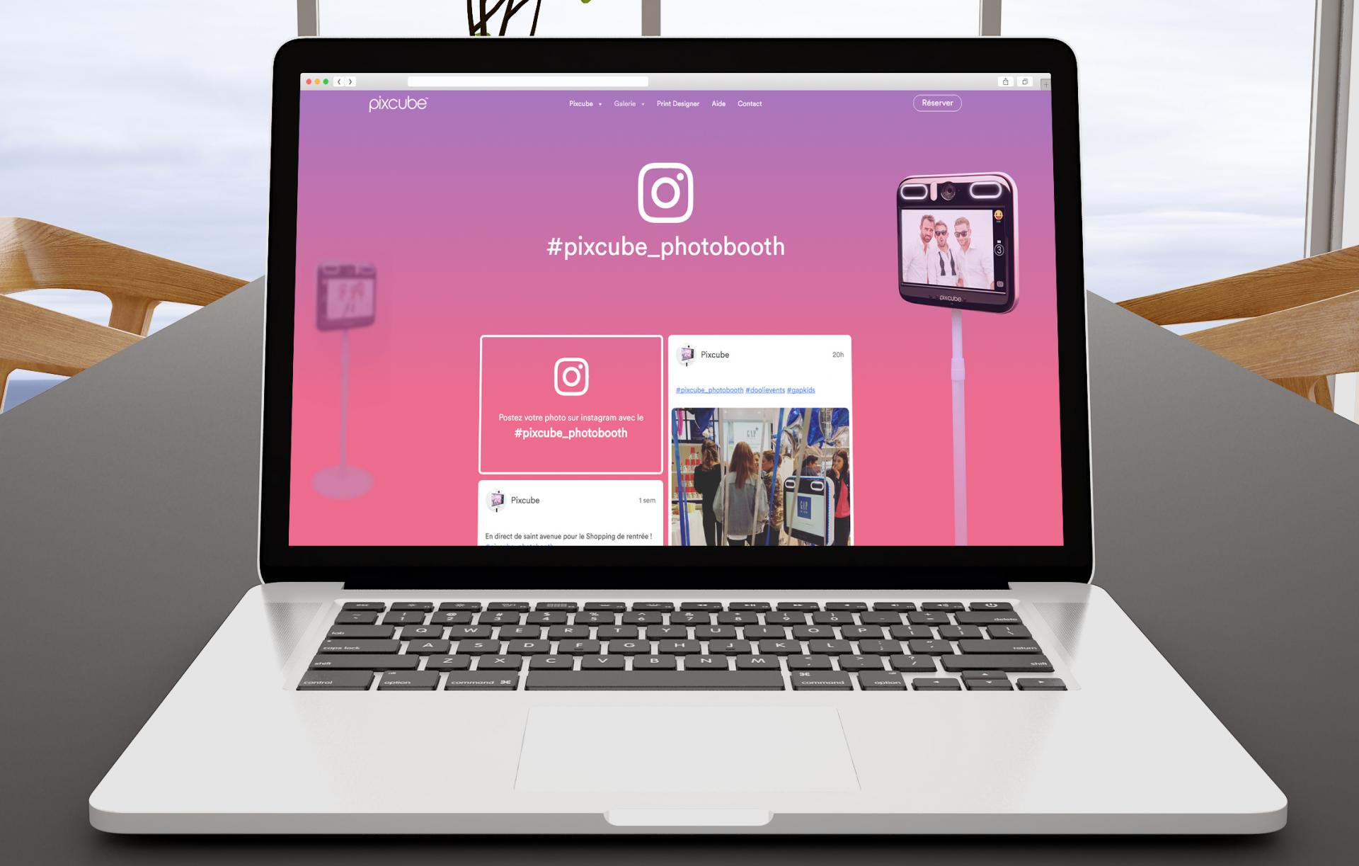 Social wall instagram pixcube